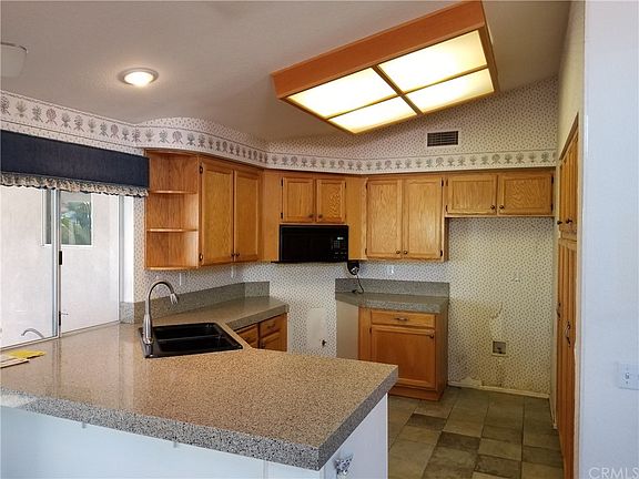5th image of 15248 Golden Sands St
