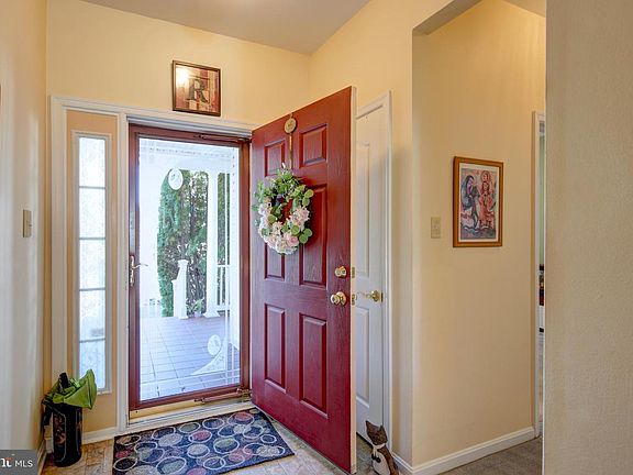 5th image of 55 Buntings Mill Ct