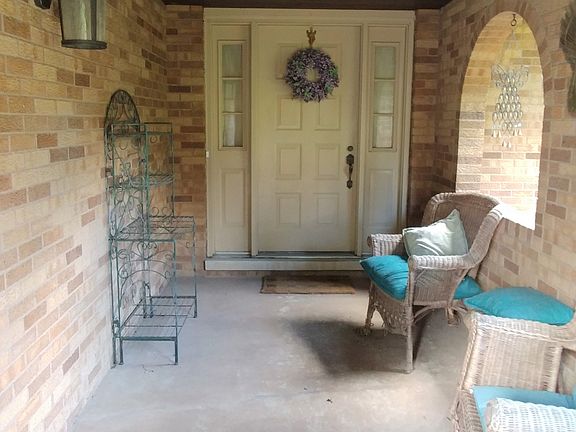 Front Foyer Entrance