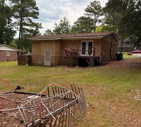 4th image of 2527 Vestal Ave