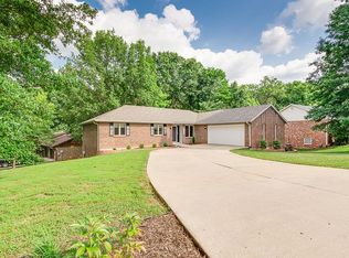 734 Troy Dr, Jefferson City, MO 65109