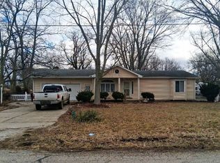 2120 S Richmond Rd, Decatur, IL 62521