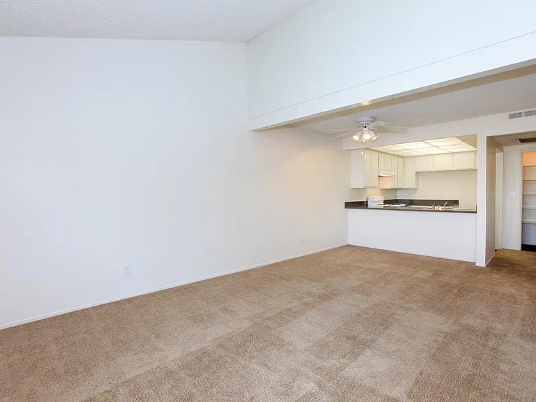 2944 Frontera St — Photo 35