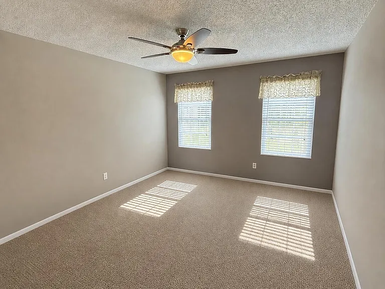 113 Waters Edge Dr — Photo 7