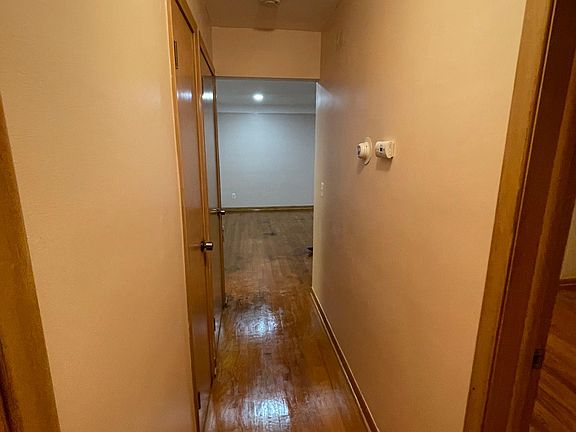 3rd image of 27115 La Rose Dr