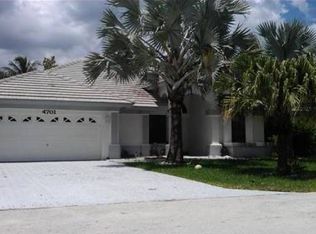 4701 NW 65th Ave, Lauderhill, FL 33319