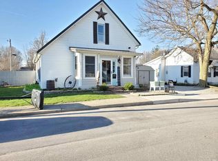 309 Apple St, Argos, IN 46501