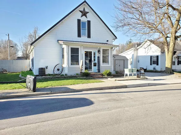 309 Apple St, Argos, IN 46501