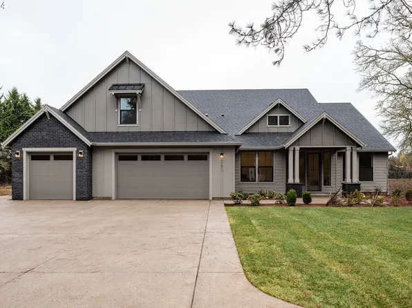 15675 S Stammen Ln, Oregon City, OR 97045