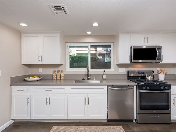 5th image of 4434 Benfield Ct