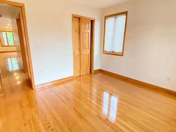 2nd image of 6917 Cloverdale Blvd Floor 1