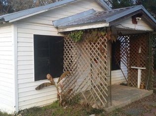911 N Cotton St, Bonifay, FL 32425