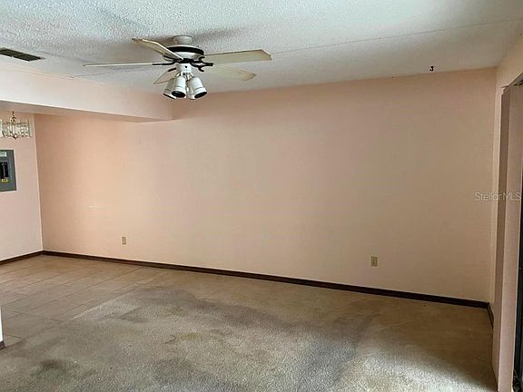 2nd image of 16089 Dawnview Dr