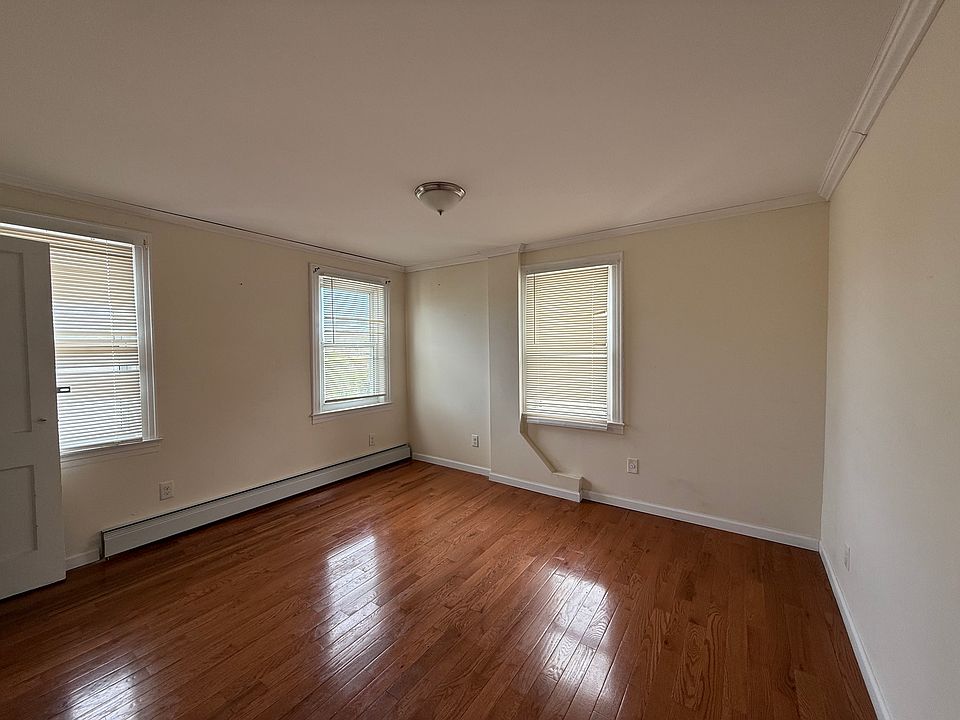 1st image of 8621 254th St #2