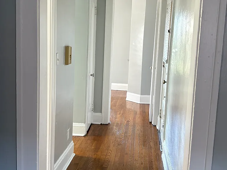 2651 Euclid Heights Blvd #12 — Photo 3