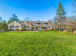 100 Elderfields Rd, Manhasset, NY 11030