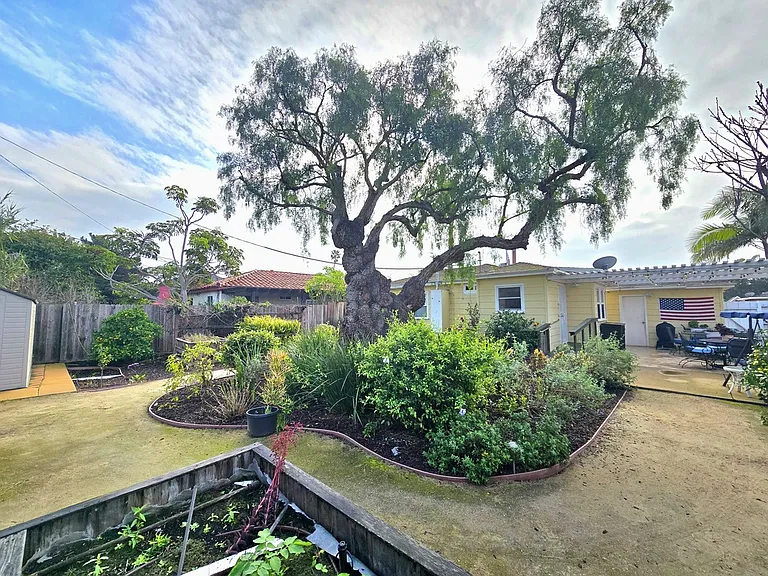 458 Citrus Ave — Photo 22