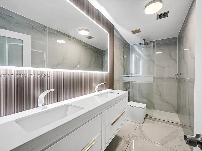 12525 SW 68th Ct — Photo 20