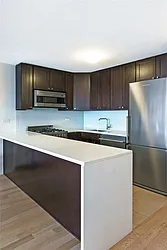 Rented by R New York