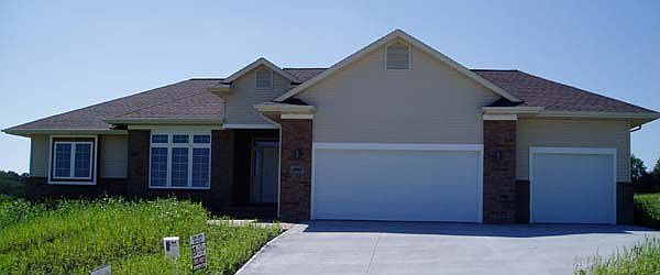 1003 Meadowlark Dr.