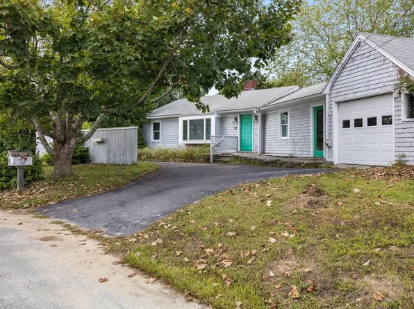 32 Nautical Rd, Barnstable, MA 02630
