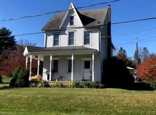 883 Bangor Rd, Nazareth, PA 18064