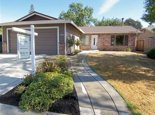 19094 Lambert Way, Lockeford, CA 95237