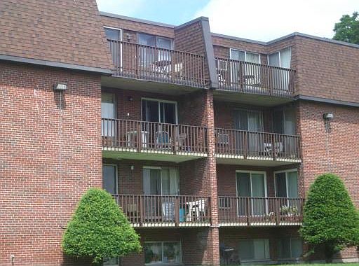1st image of 144 Kenrick St APT 23
