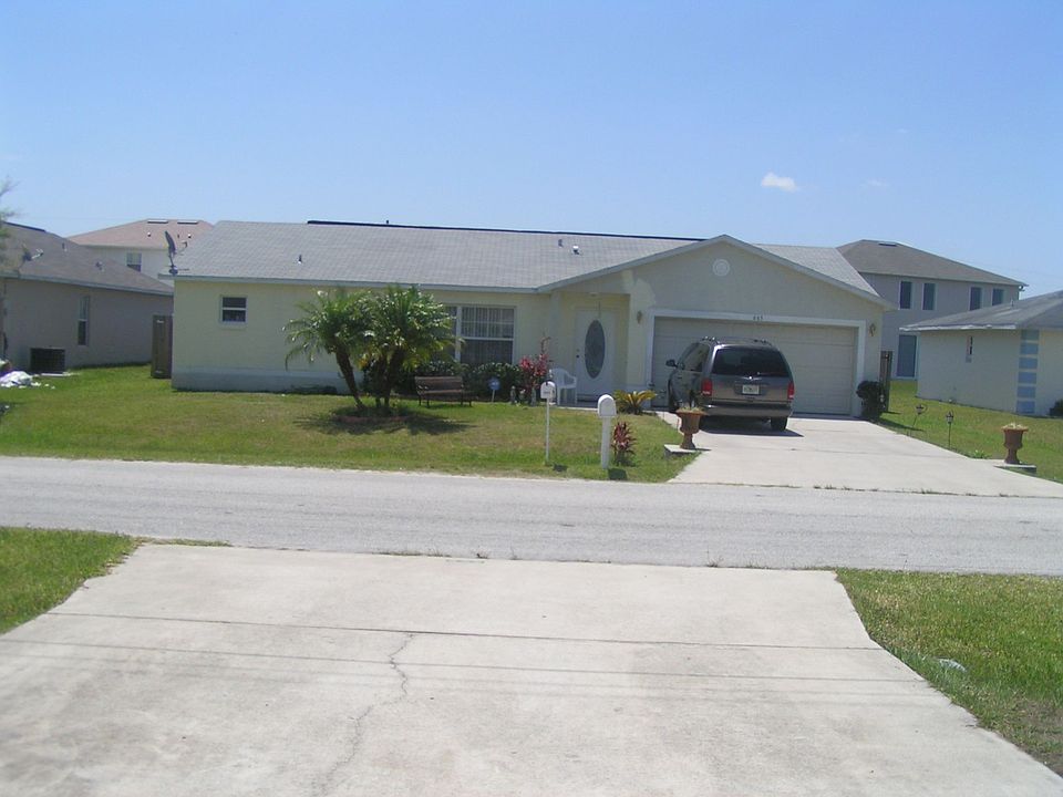 1st image of 665 Basingstoke Ct