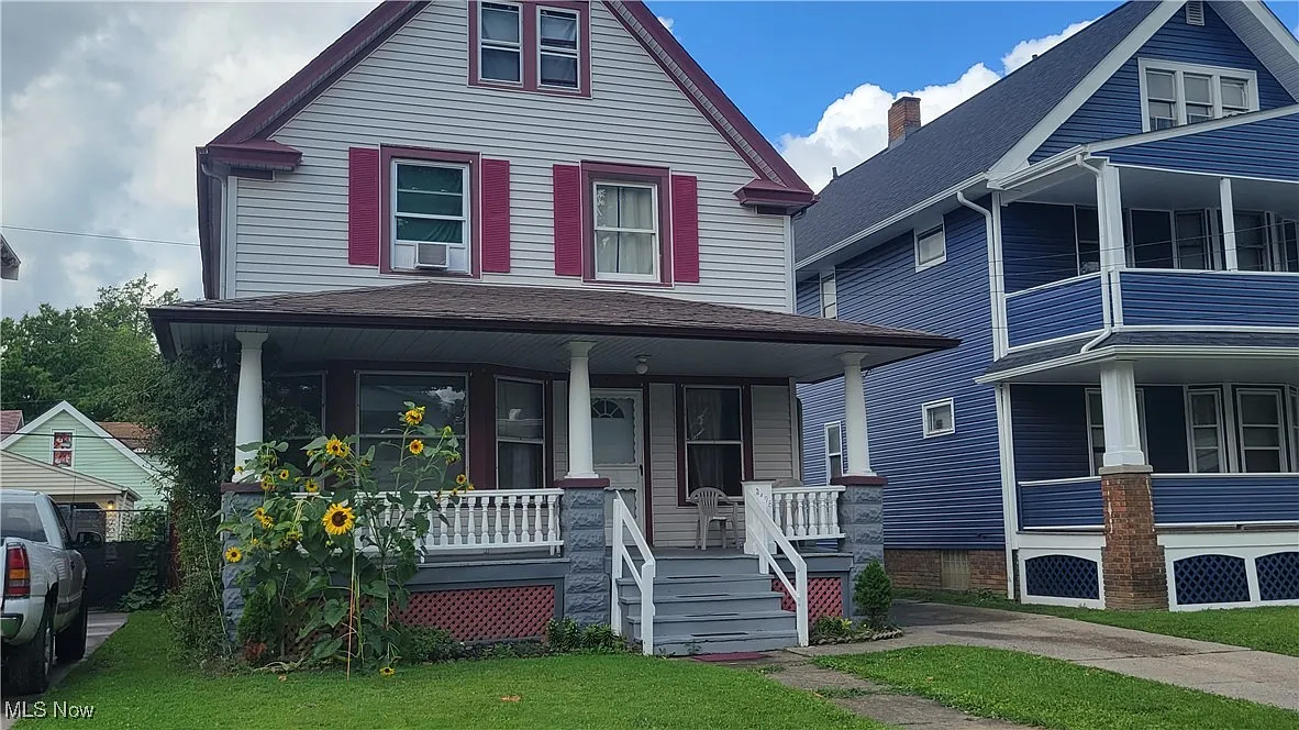 3408 W 95th St photo 1
