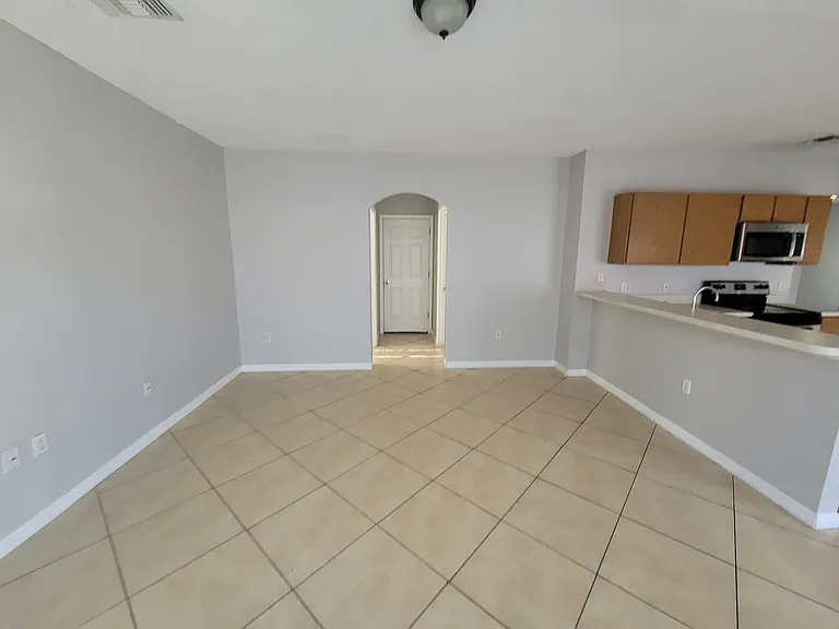 319 Alegriano Ct — Photo 7