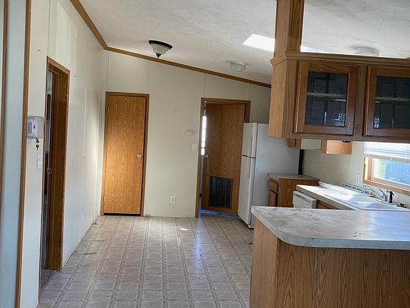 3rd image of 347 Jacqualyn Dr