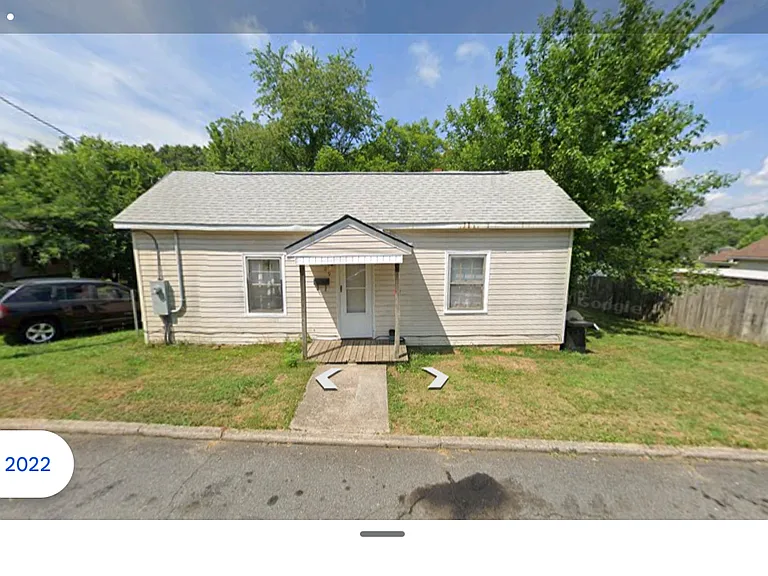 Victor St — Photo 1