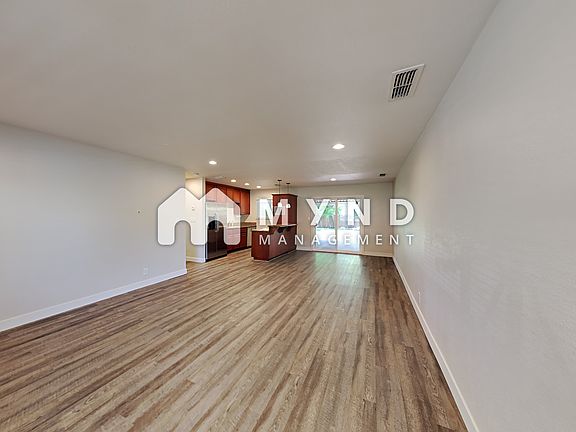 3rd image of 1603 Sierra Gardens Dr