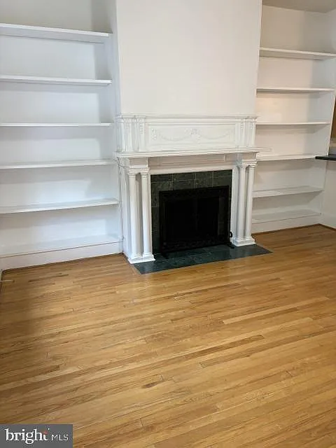 2 bed, 2.0 bath, 5386 sqft, $3,600 — Photo 2