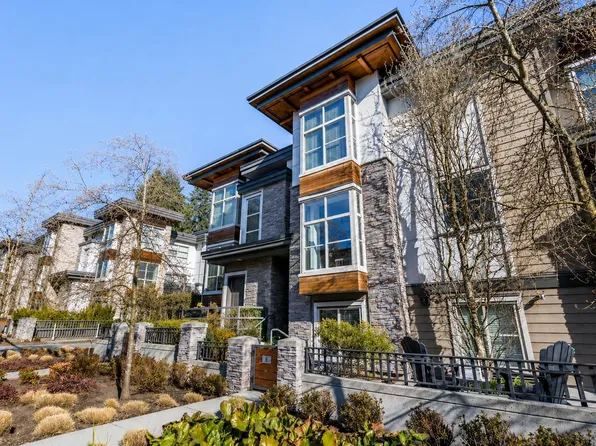 3025 Baird Rd #8, North Vancouver, BC V7K 2G5