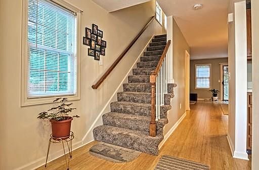 2nd image of 115 Laurelwood Dr