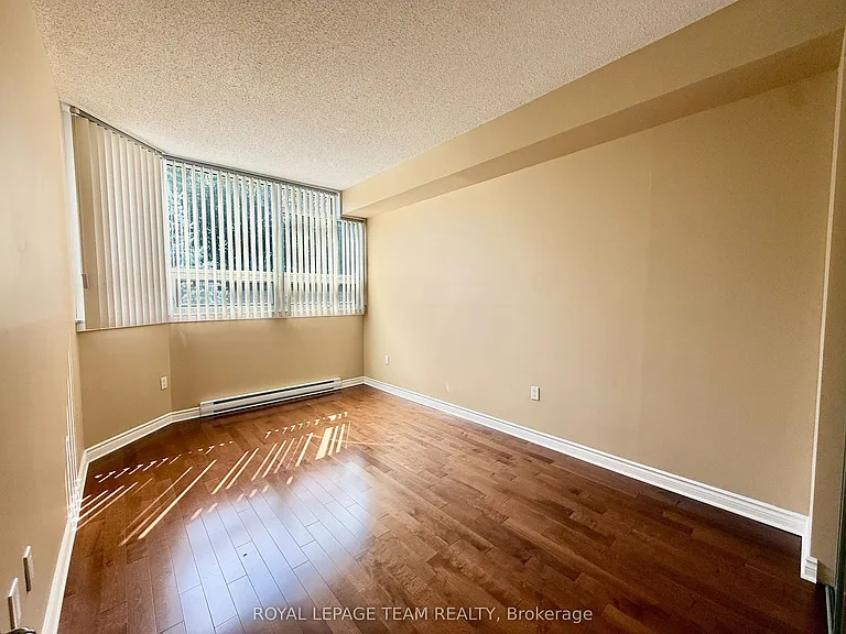 1480 Riverside Dr #205 — Photo 19