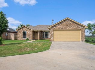 400 Mesquite Dr, Rio Vista, TX 76093