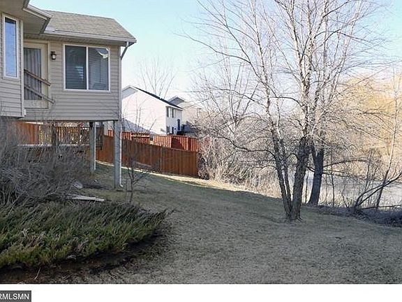 3rd image of 5368 Radford Ave NE