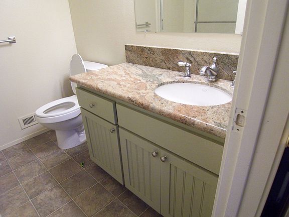 4th image of 3527 Ross Ct