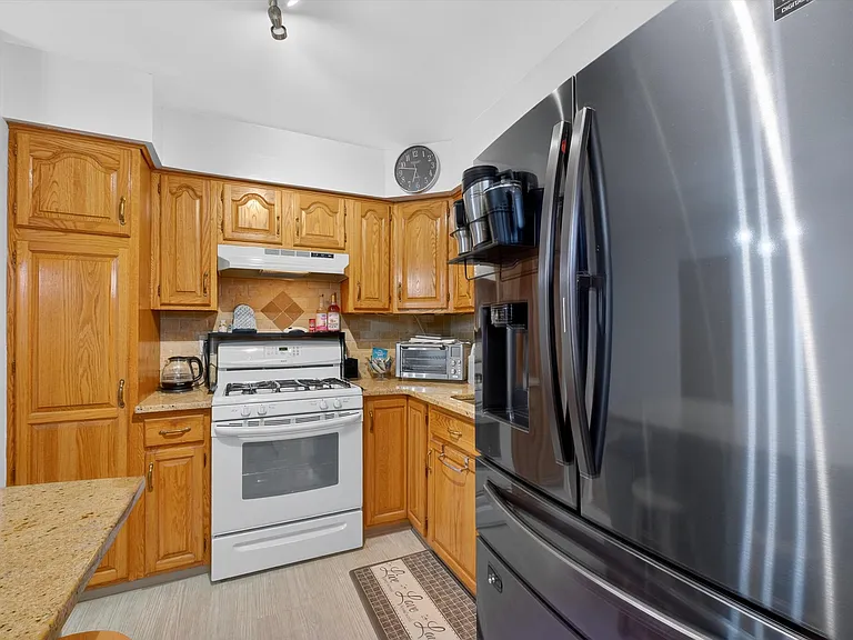 18 Cardinal Dr — Photo 8