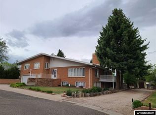 104 Belvedere Dr, Thermopolis, WY 82443