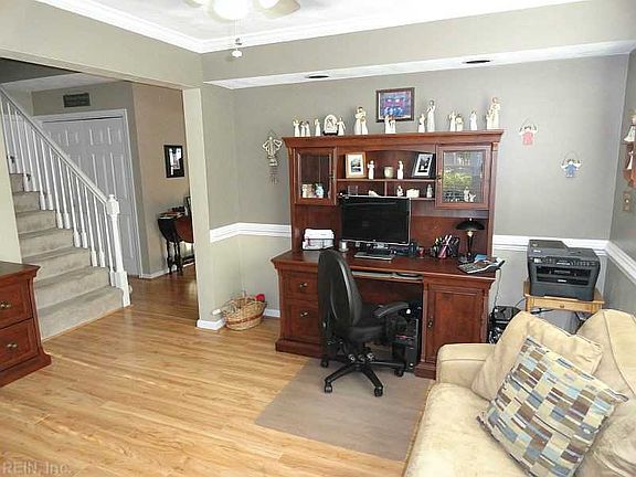 3rd image of 2825 Wakehurst Ct