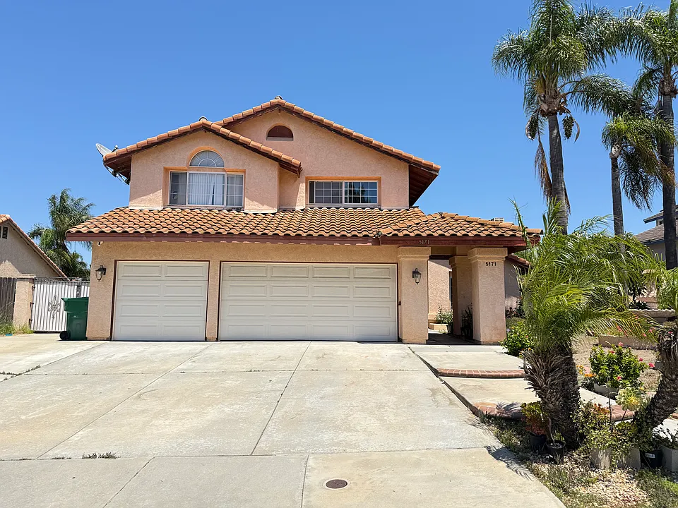 5171 Alamosa Park Dr