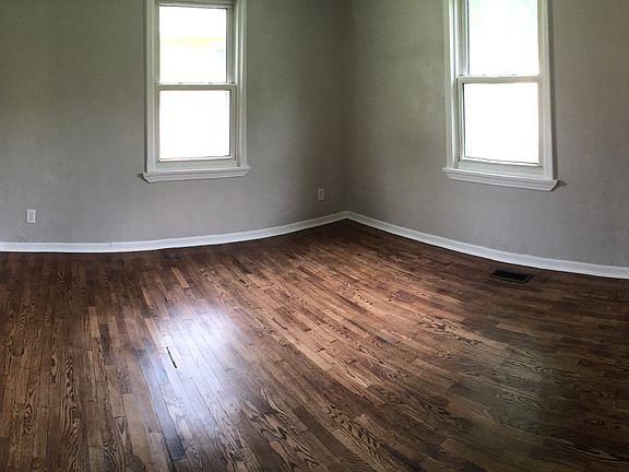 5th image of 414 N Main St