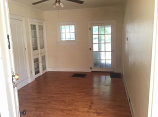 223 Chestnut St APT 3, Adrian, MI 49221