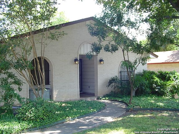 3rd image of 10404 Northampton Dr