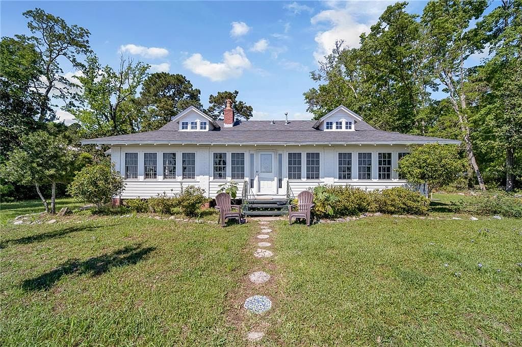 6923 Bay Rd, Mobile, AL 36605 Zillow