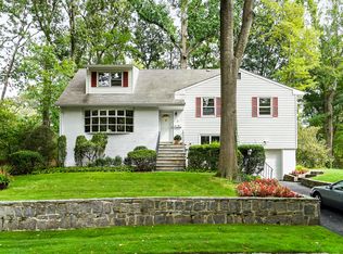 6 Kenneth Rd, White Plains, NY 10605